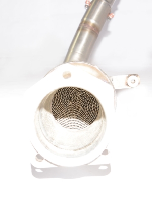 Levý downpipe s metalickým katalyzátorem Supersprint 849341