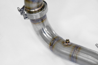 Downpipe levý s metalickým katalyzátorem (nahrazuje pre-kat) Supersprint 724981