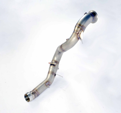 Downpipe kit pravý – levý (nahrazuje primární a sekundární katalyzátory) – pro vozy s pravostranným i levostranným řízením Supersprint 723111