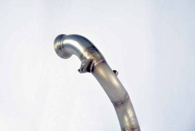 Downpipe kit pravý – levý (nahrazuje primární a sekundární katalyzátory) – pro vozy s pravostranným i levostranným řízením Supersprint 723111