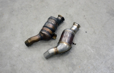 Levý downpipe s metalickým katalyzátorem 200CPSI Supersprint 756541