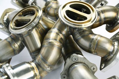 Výfukové svody, pravá + levá, STEEL 310S - k originálnímu turbodmychadlu Supersprint 525201