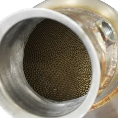 Downpipe levý + první katalyzátor 200CPSI (odstraňuje druhý katalyzátor) Supersprint 725441