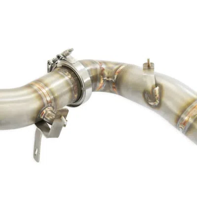 Downpipe levý + první katalyzátor 200CPSI (odstraňuje druhý katalyzátor) Supersprint 725441