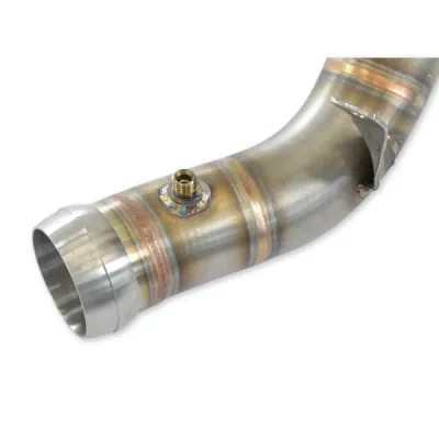 Downpipe levý + první katalyzátor 200CPSI (odstraňuje druhý katalyzátor) Supersprint 725441