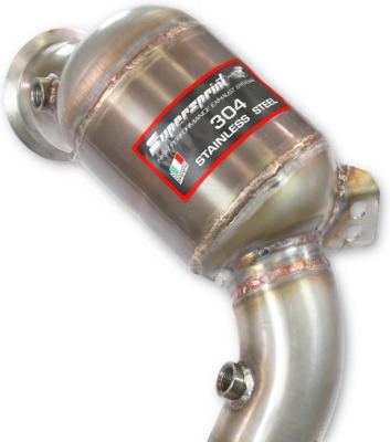 Levý downpipe s metalickým pre-katem (nahrazuje druhý katalyzátor) – pro vozy s pravostranným i levostranným řízením Supersprint 723141