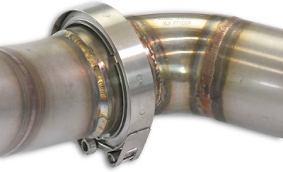 Downpipe pravý + kovový katalyzátor (nahrazuje pre-kat) pro vozy s pravostranným i levostranným řízením Supersprint 722361