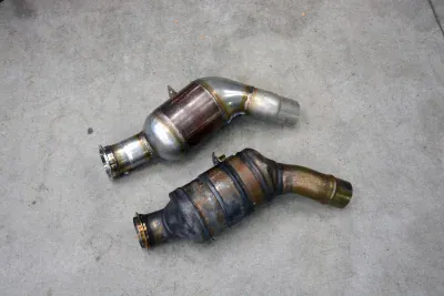 Downpipe pravý + Metalický katalyzátor 200CPSI Supersprint 756521