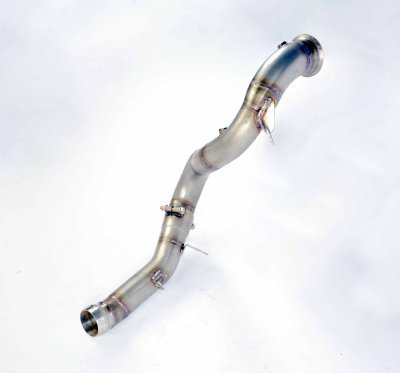 Downpipe kit pravý – levý (nahrazuje primární a sekundární katalyzátory) – pro vozy s pravostranným i levostranným řízením Supersprint 723111