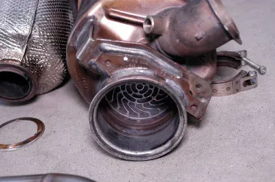 Downpipe s přírubami a záslepkami pro senzory (nahrazuje DPF) (jen Euro 6) Supersprint 773331