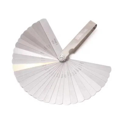 Matavimo tarpumačių (šupų) rinkinys Forsage F-61804 (32 vnt., 0.04–0.88 mm)