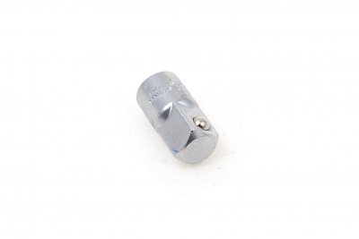 Redukce 1/4" vnitřní na 3/8" vnější - JONNESWAY S16H1438