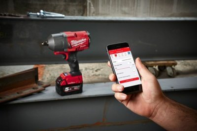 Milwaukee M18ONEFHIWF12-502X - M18 FUEL™ ONE-KEY™ ½″ rázový utahovák s pojistným kroužkem 4933459727