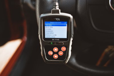 Autodiagnostika SX FIVE univerzální OBDII, čeština a slovenština - SIXTOL