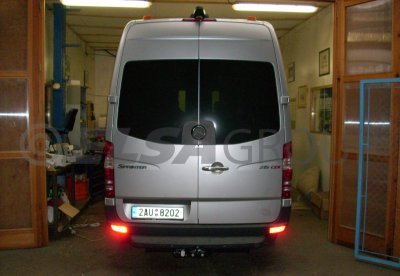 Tažné zařízení Mercedes Sprinter / VW Crafter 3,0t+3,5t+4,6t valník/skříň, od 2006