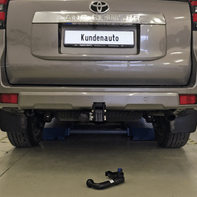 Tažné zařízení TOYOTA LAND CRUISER 5dv. (J120,J150) 03-, vertikal