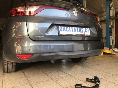 Tažné zařízení Renault Megane kombi 2016- (IV), vertikální, AUTO-HAK