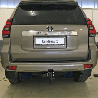 Tažné zařízení TOYOTA LAND CRUISER 5dv. (J120,J150) 03-, vertikal