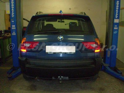 Tažné zařízení BMW X3 2004-2010 (E83) , pevný čep 2 šrouby, Galia
