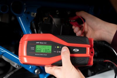 Nabíječka autobaterií 12V, 1-4 A, 4-120 Ah - JMP Skan 4.0