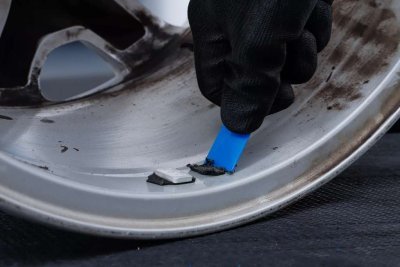 Plastový šábr - škrabka, délka 255 mm, šířka 22 mm, na odstranění lepených závaží