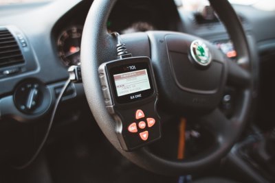 Autodiagnostika SX ONE univerzální OBDII, čeština a slovenština - SIXTOL