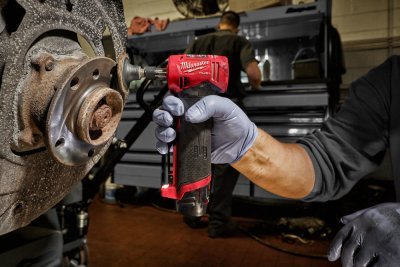 Aku pravoúhlá vřetenová bruska 12 V, 2x baterie 2 a 4 Ah - Milwaukee M12 FDGA-422B FUEL