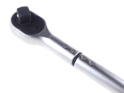 Momentový klíč 1" 450-1500 Nm, přesný 3%, kalibrovaný s certifikátem CZ - QUATROS QS591500