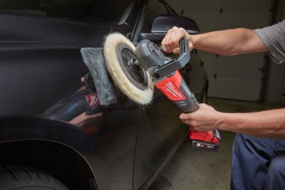 Aku leštička s bruska 5,0 Ah, kompaktní - Milwaukee M18 FAP180-502X