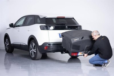 Přepravní box na tažné zařízení TowBox EVO