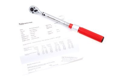 Momentový klíč 3/8" 10-60 Nm, zvýšená přesnost 3 %, s certifikátem - QUATROS QS59060