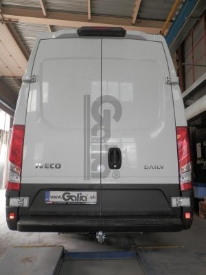 Tažné zařízení Iveco Daily valník 2011/01-2014/06, pevné, Galia