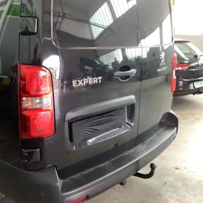 Tažné zařízení Peugeot Traveller 2019- , pevné, GDW