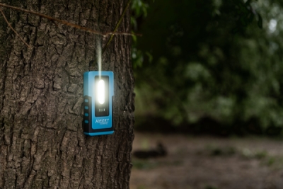 Dílenská montážní LED lampa, 3 W, 300 lm, nastavitelná základna, s háčkem a magnetem