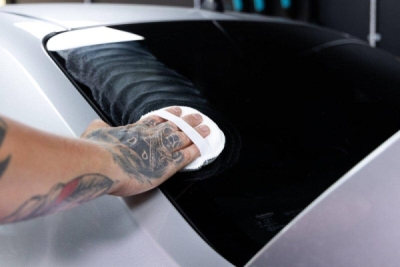 Auto Finesse Vision Glass Polish, 500ml - speciální leštěnka na okna a chrom
