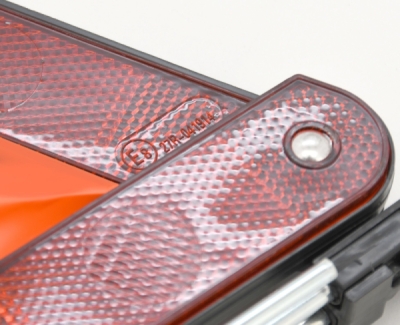 Trojúhelník výstražný E8 COMPASS 01522