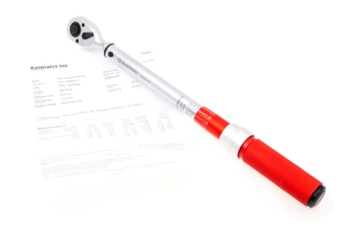 Momentový klíč 1/2" 20-120 Nm, zvýšená přesnost 3 %, s certifikátem - QUATROS QS59120