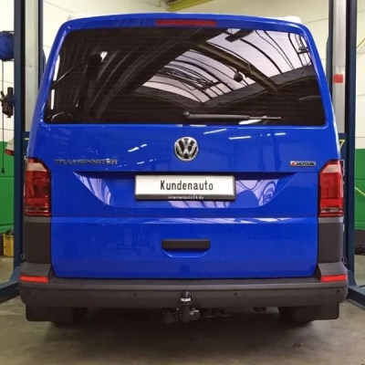 Tažné zařízení Volkswagen Transporter/Multivan 2009-2015 (T5) , odnímatelný BMA, BRINK
