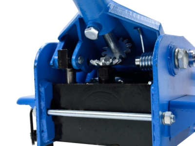 Hydraulický zvedák 3,5t pojízdný s pedálem