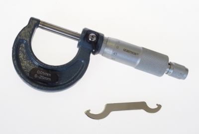 Třmenový mikrometr 0-25 mm - QUATROS QS15600