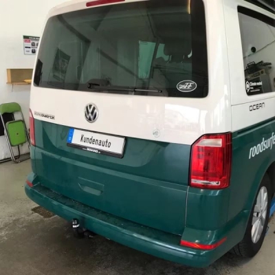 Tažné zařízení Volkswagen Transporter/Multivan 2009-2015 (T5) , odnímatelný BMA, BRINK