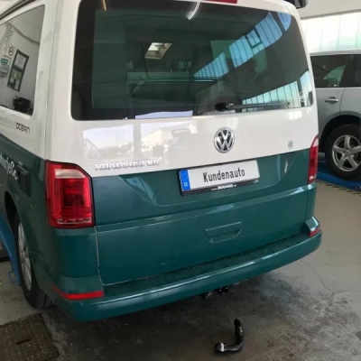 Tažné zařízení Volkswagen Transporter Skříň 2015-2019 (T6), diagonální BMA, BRINK