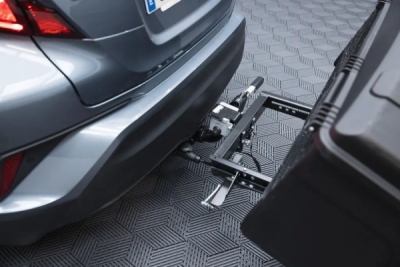 Přepravní box na tažné zařízení TowBox V5, černý
