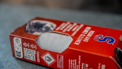 S100 čistič hledí s mikrovláknovou utěrkou - Visor & Helmet Cleaner 100 ml