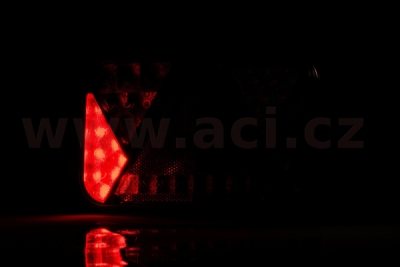 zadní světlo LED 200x130 mm, intergrovaný kontrolbox, 5 PIN BAJONET, P