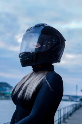 Mesh přilba s headsetem Phantom, SENA (lesklá černá, vel. S)