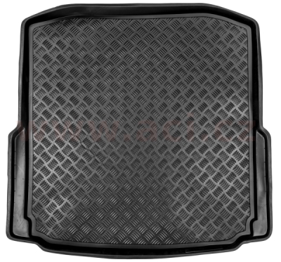 plastová vložka do kufru Liftback