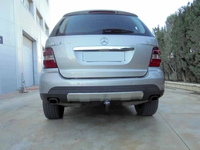 Tažné zařízení Mercedes Benz GLS 2016-2019 (X166) , vertikální, Aragon