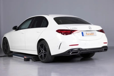 Tažné zařízení Mercedes Benz C sedan 2021/03- (W206), vertikální, Aragon