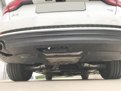 Tažné zařízení Audi A4 Avant (kombi) 2015-2019 (B9), vertikální, Aragon